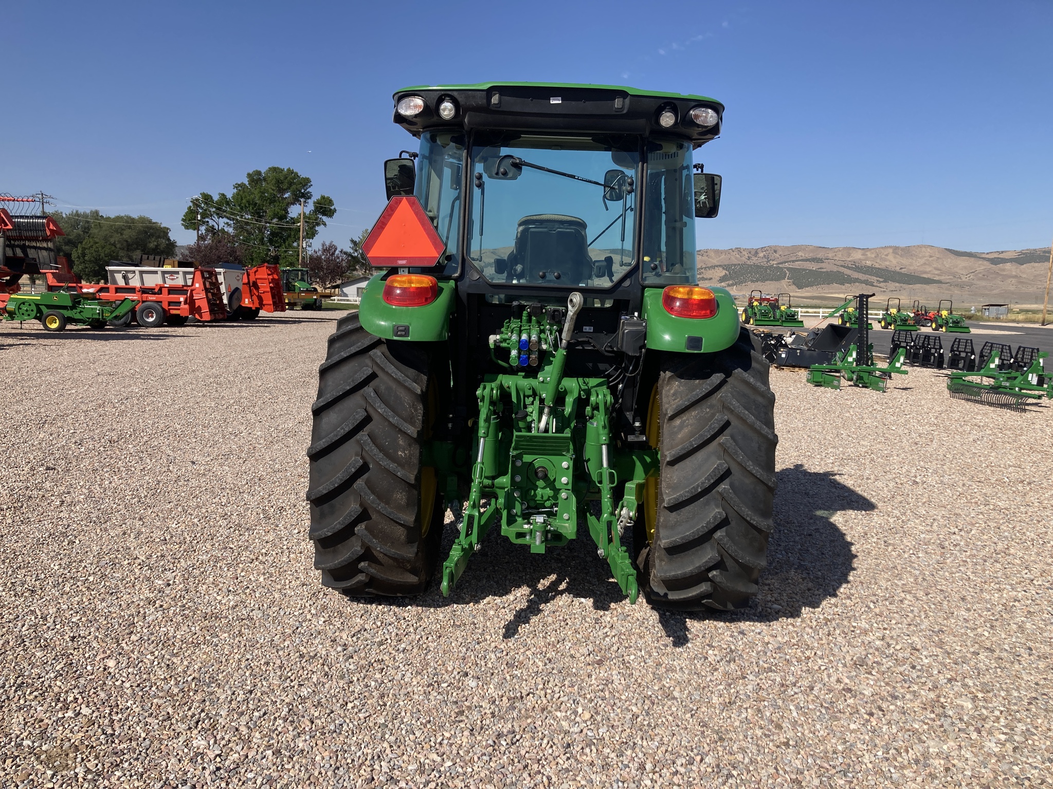 2024 John Deere 5130M Image 4