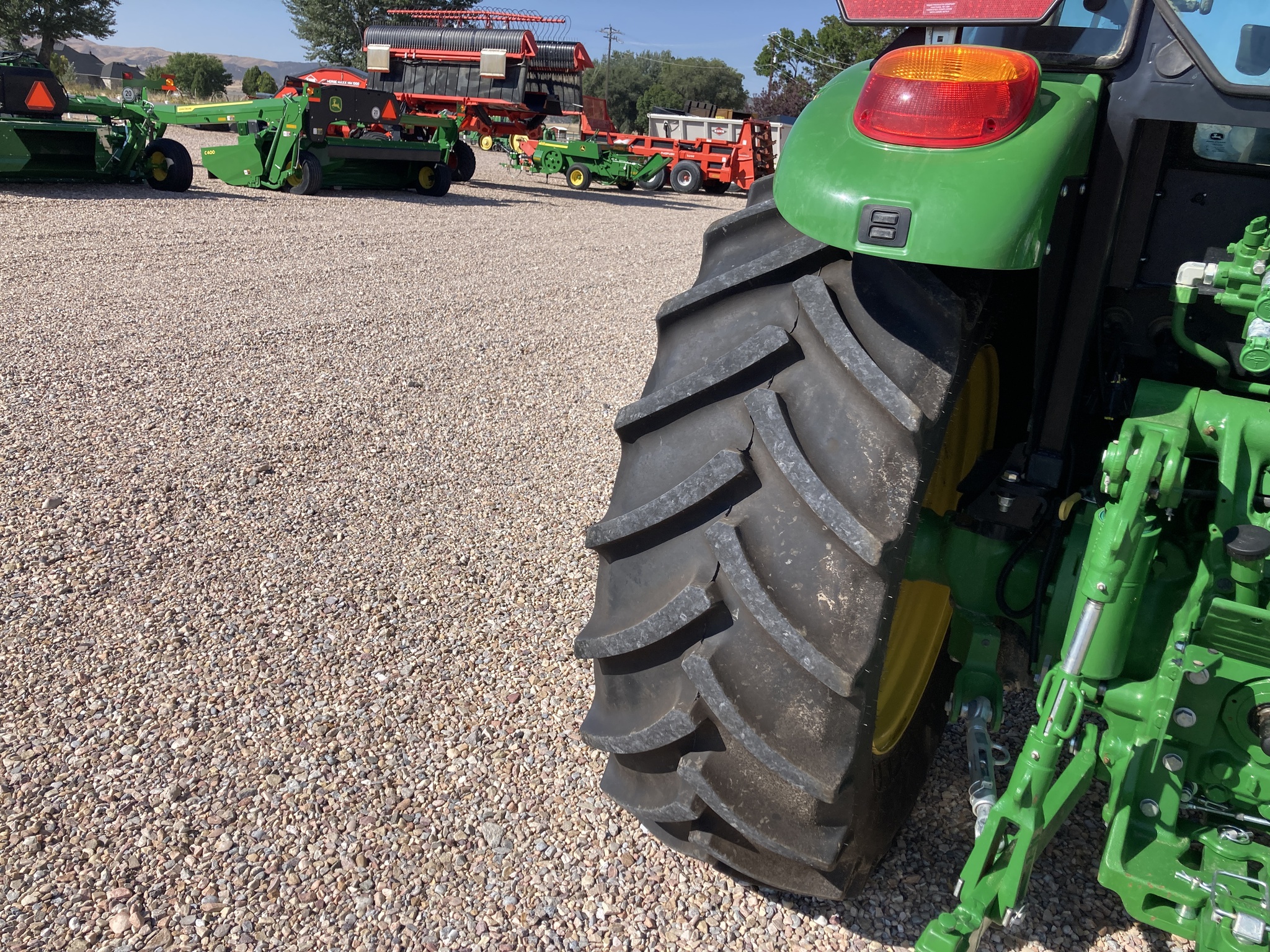 2024 John Deere 5130M Image 21