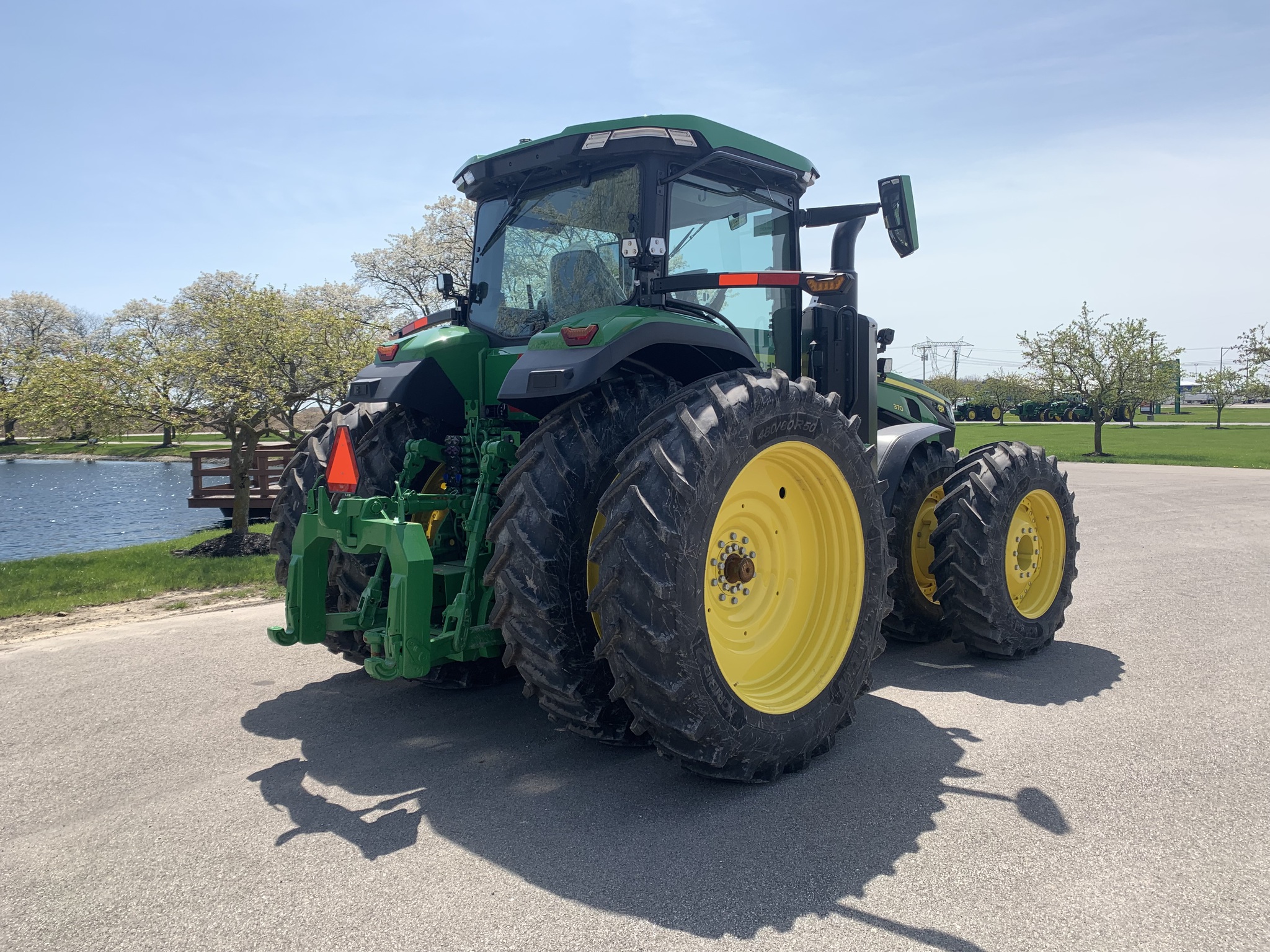 2024 John Deere 8R 370 Image 5