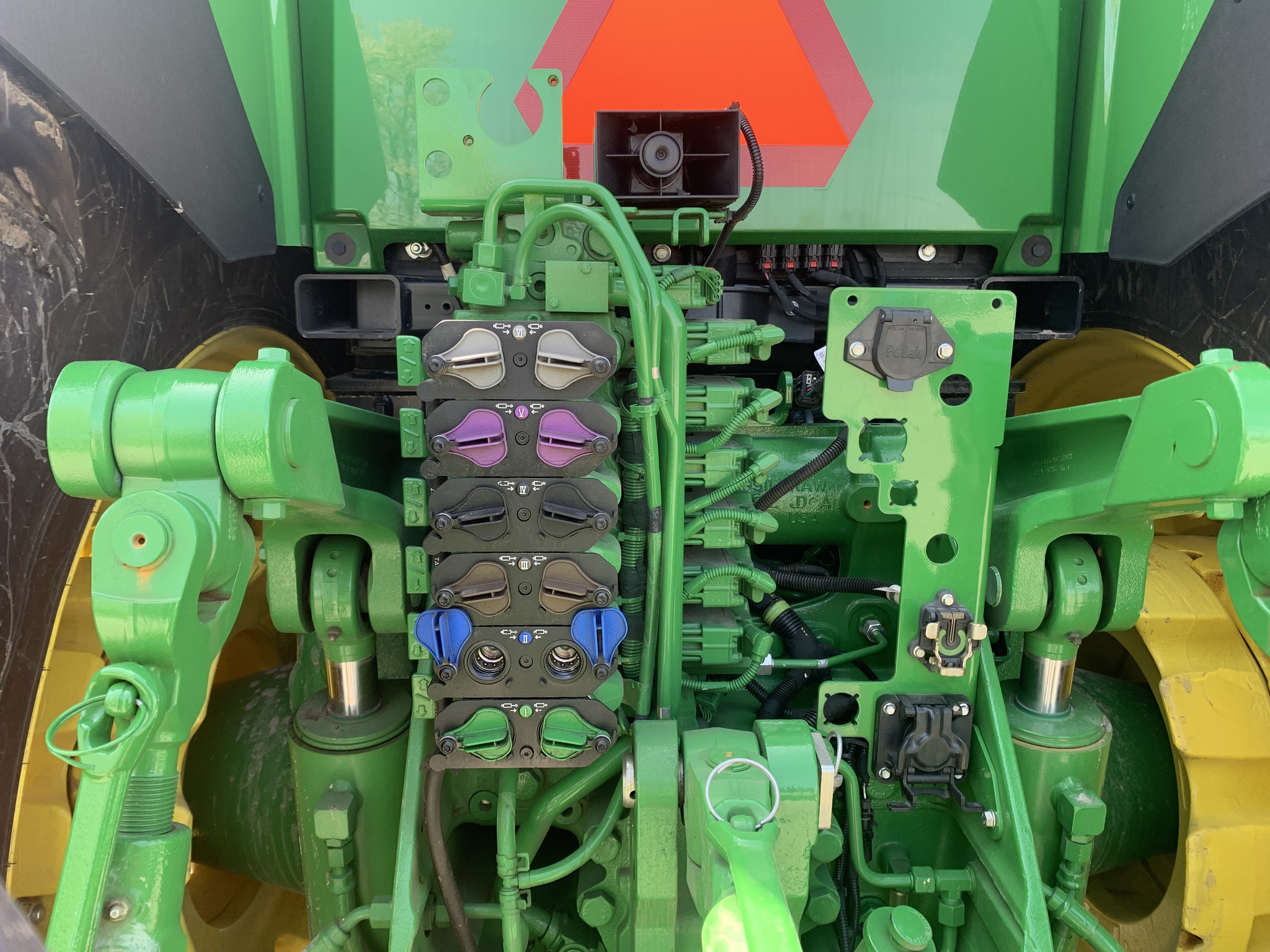 2024 John Deere 8R 370 Image 8
