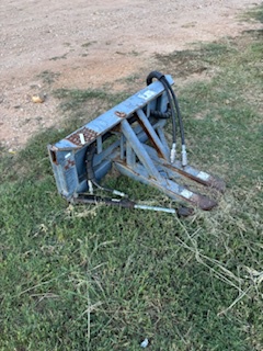 Bobcat Tree Puller Image 1