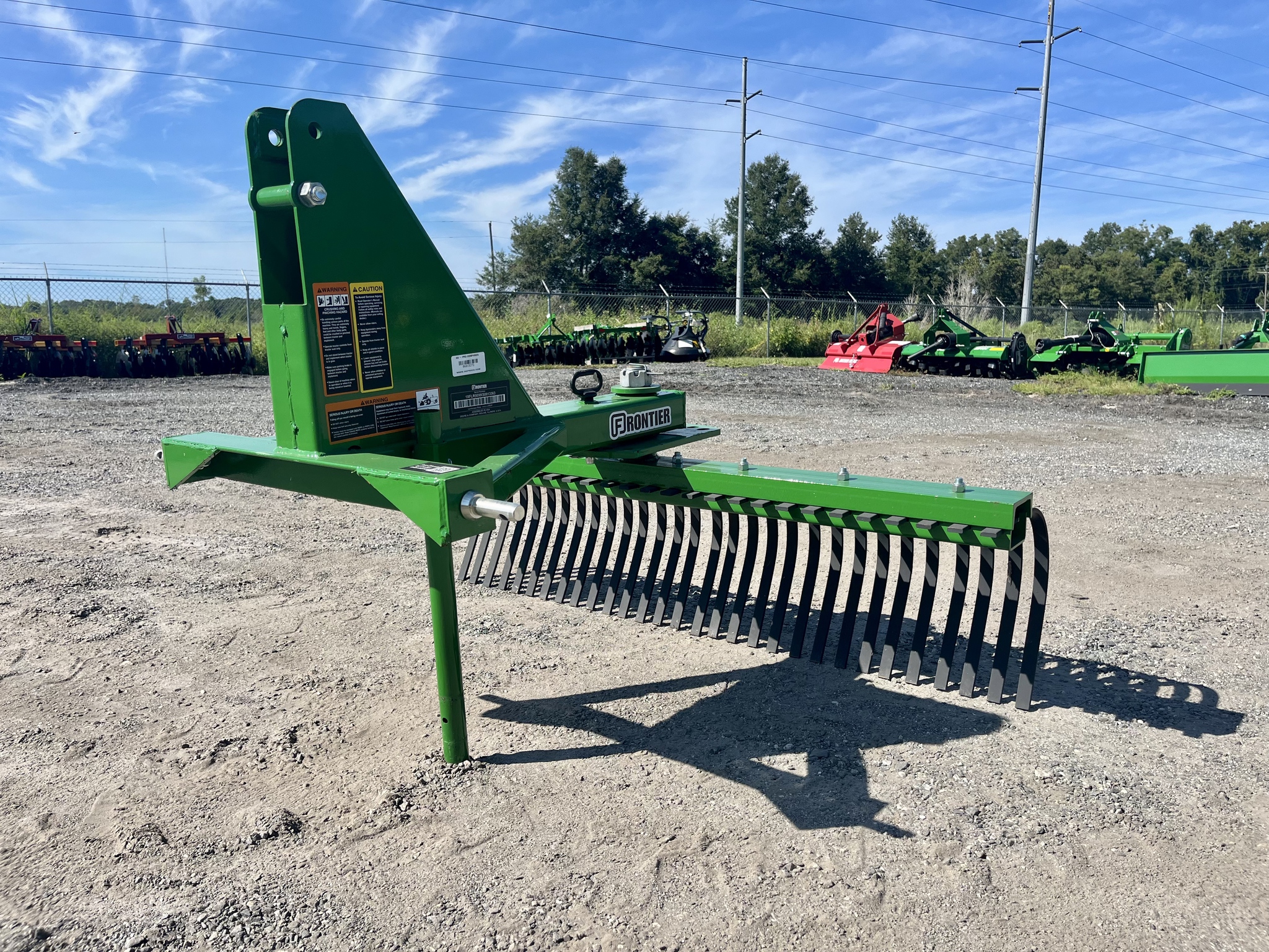 2025 Frontier LR5060 Image 2
