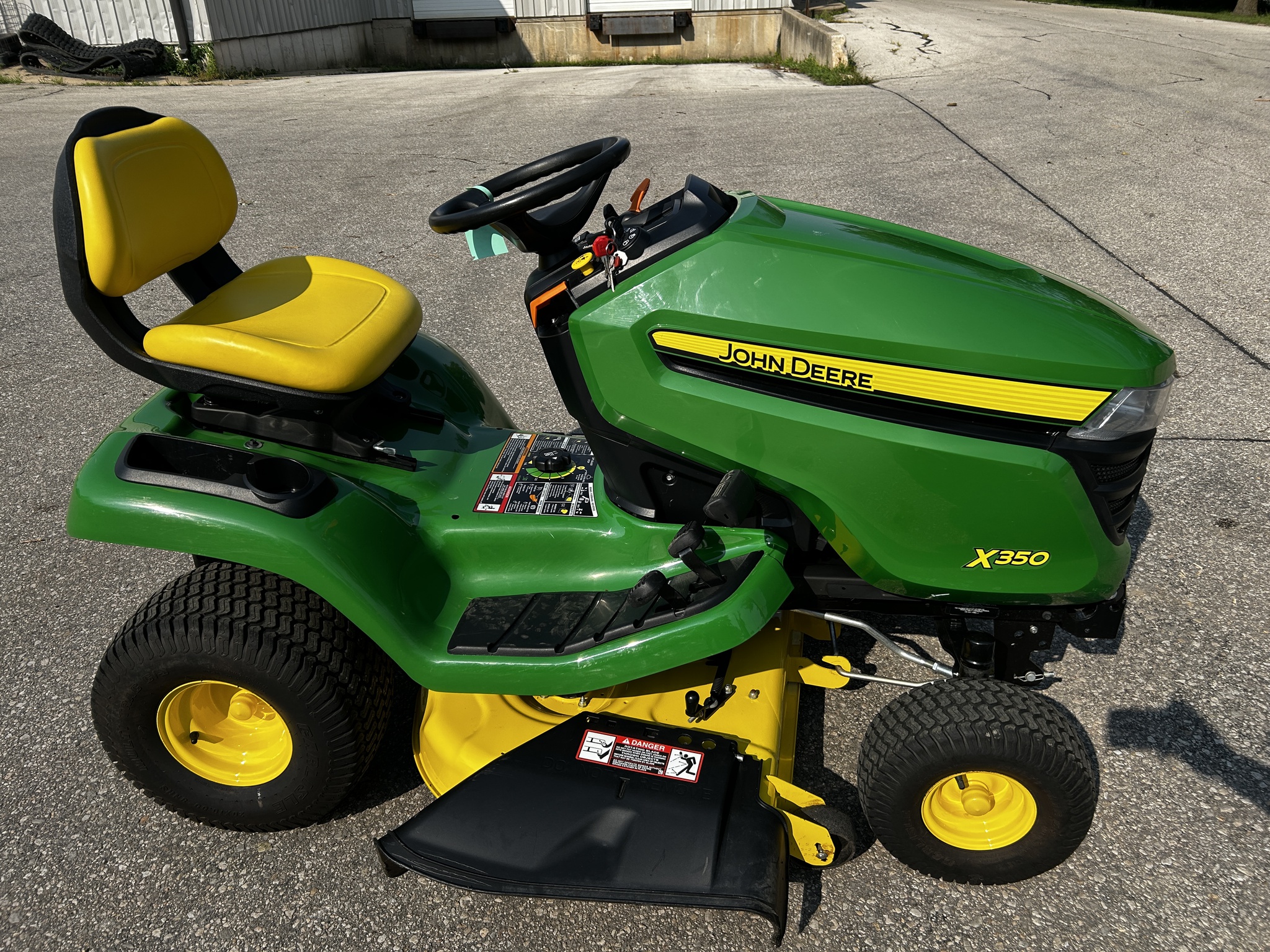 2019 John Deere X350 Image 6