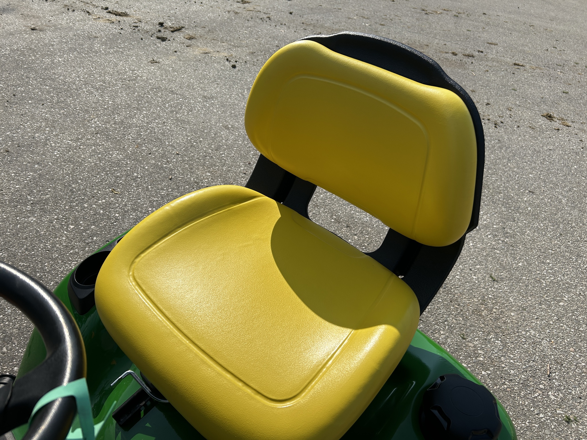 2019 John Deere X350 Image 12