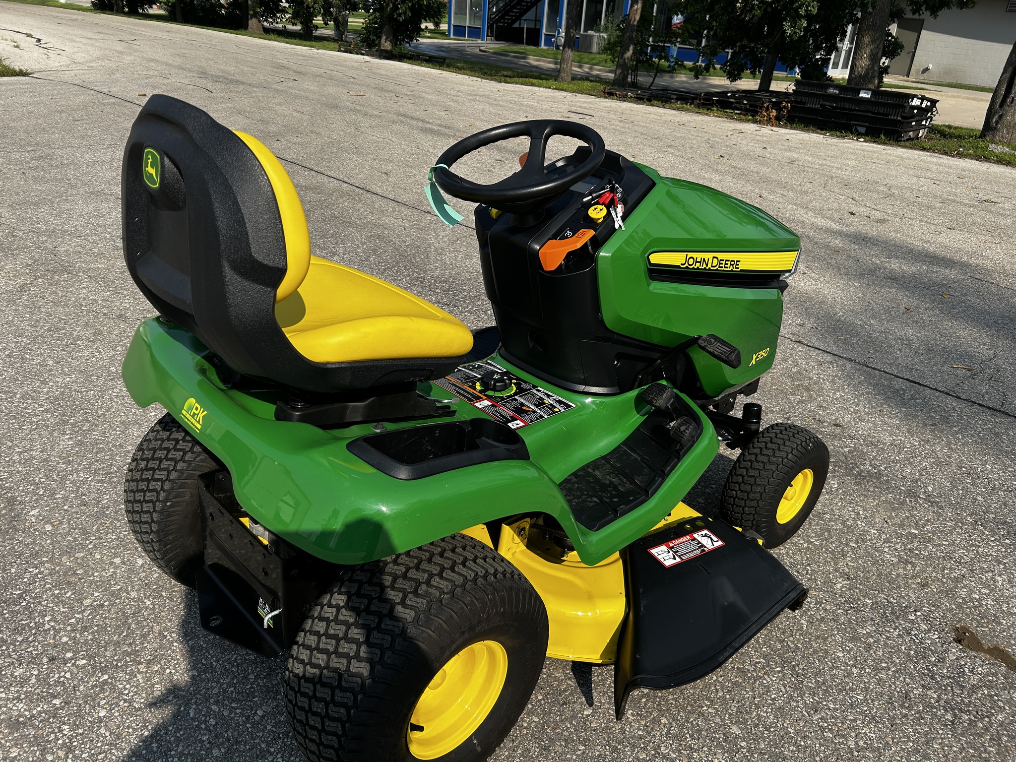 2019 John Deere X350 Image 5