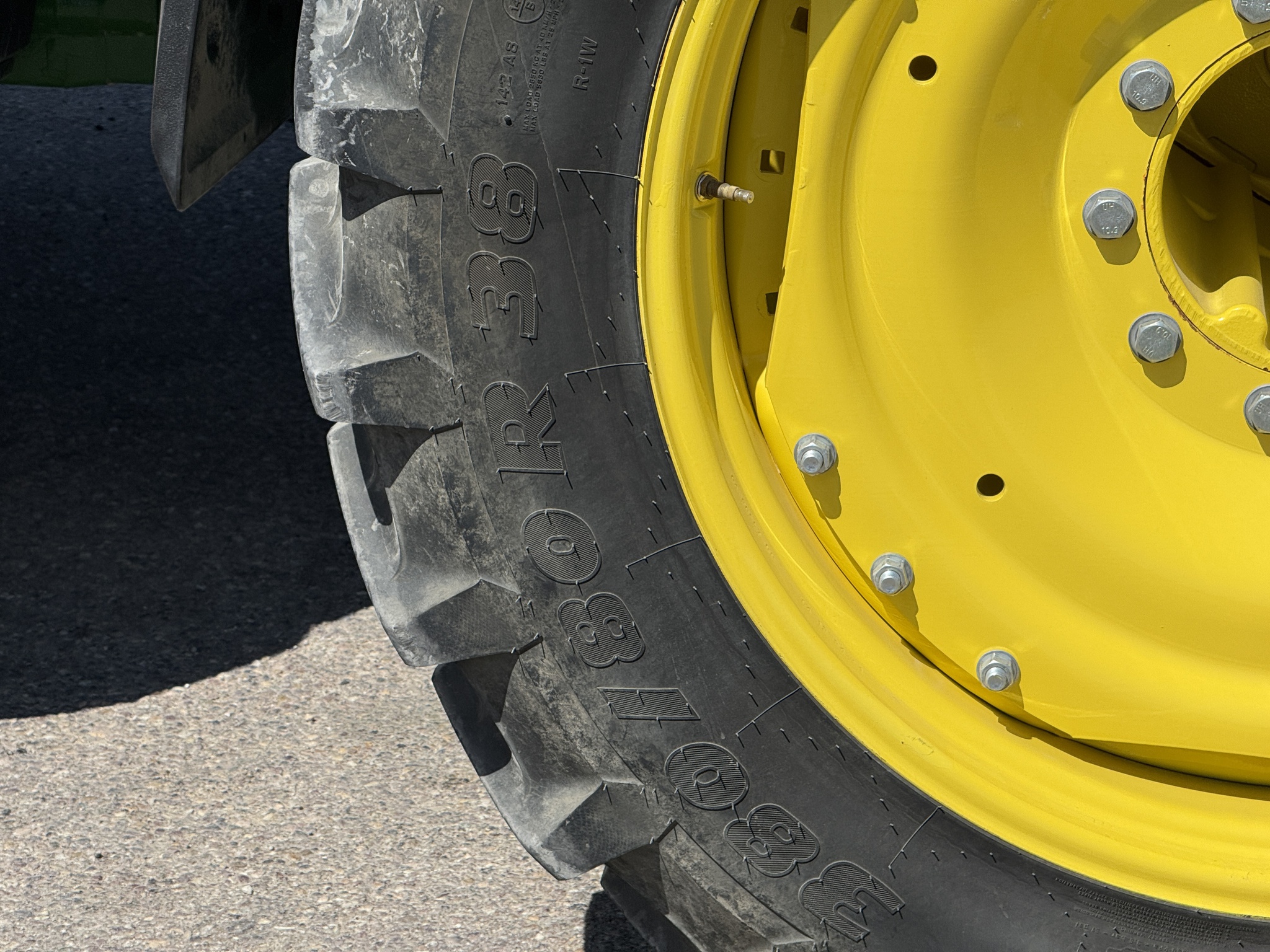 2024 John Deere 8R 370 Image 37