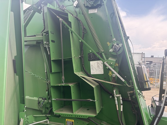 Used 2021 John Deere 560M Round Balers at Horizon Ag & Turf in Edmonton West, AB - Photo8