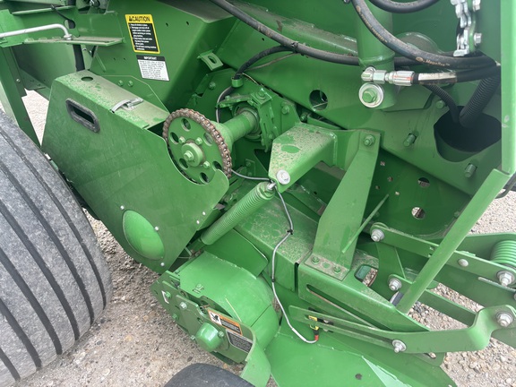 Used 2021 John Deere 560M Round Balers at Horizon Ag & Turf in Edmonton West, AB - Photo9