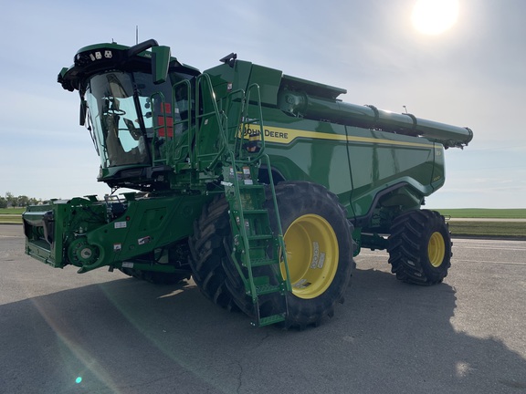 Photo of 2024 John Deere X9 1000
