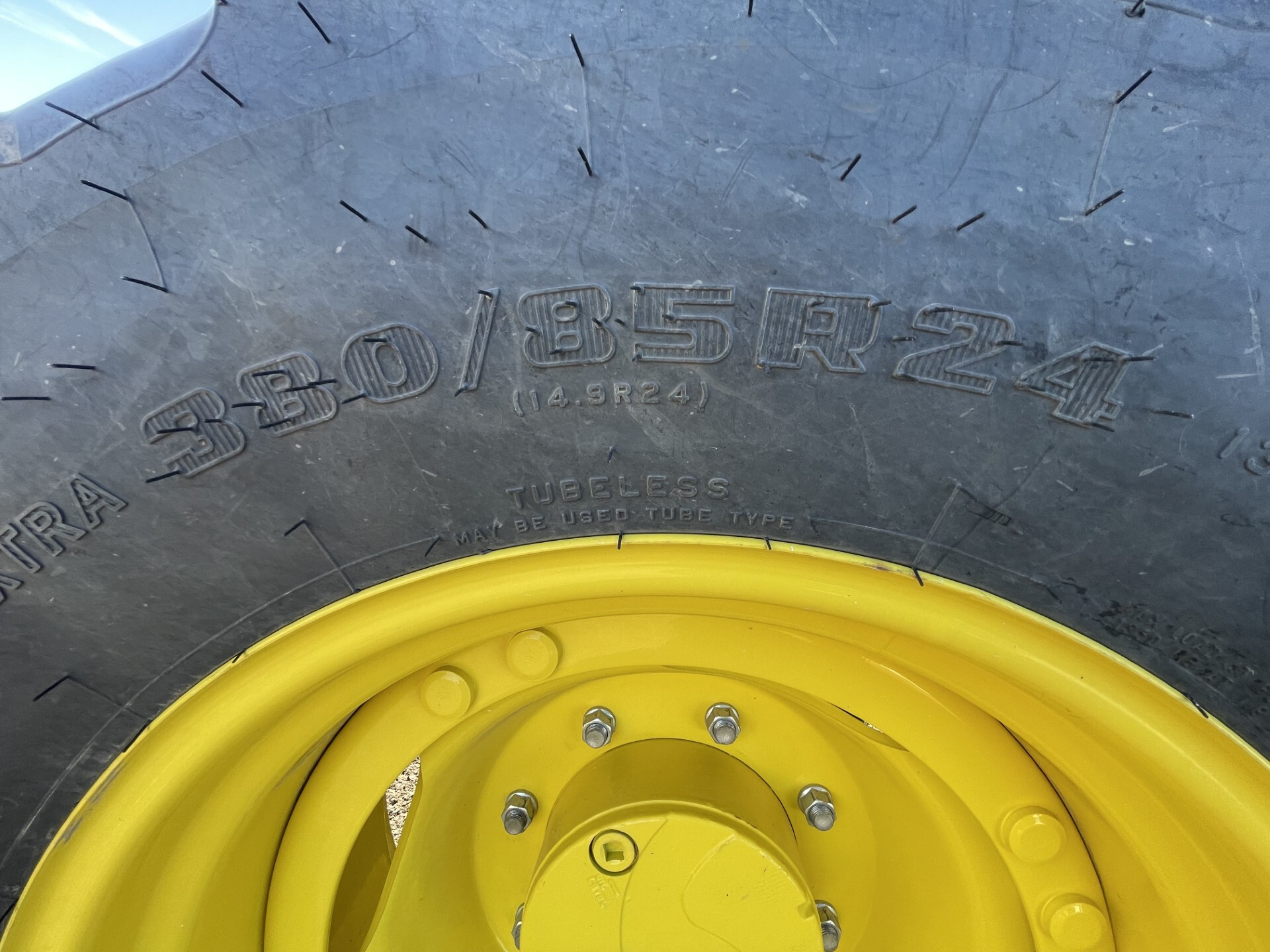 2023 John Deere 6130M Image 12