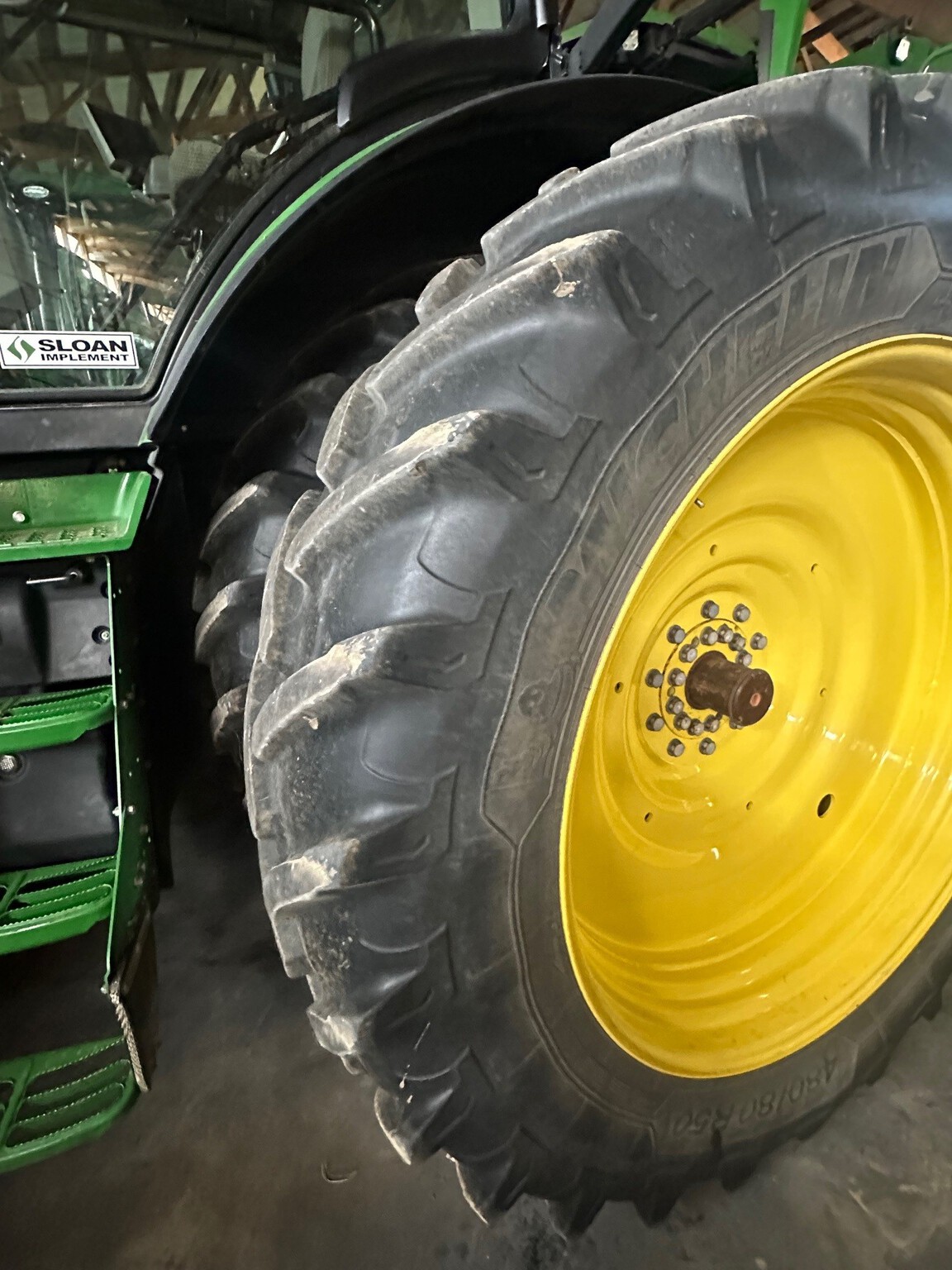  2019 John Deere 8370R at Heritage Tractor in Freeport, IL