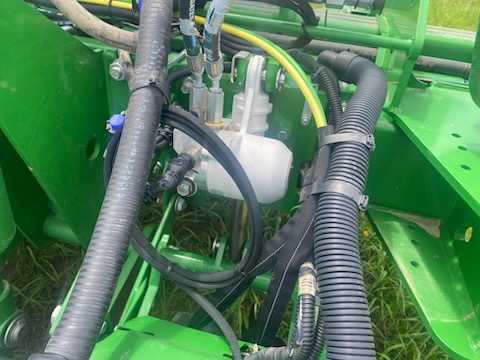 2022 John Deere 1775NT Image 8
