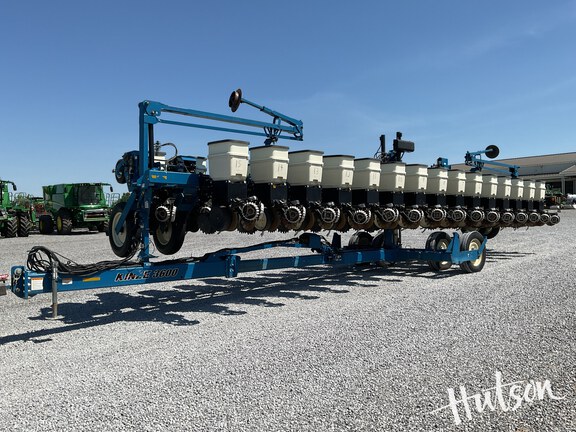 Photo of 2012 Kinze 3600