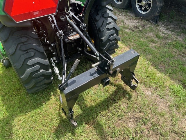 2022 John Deere 2025R Image 19
