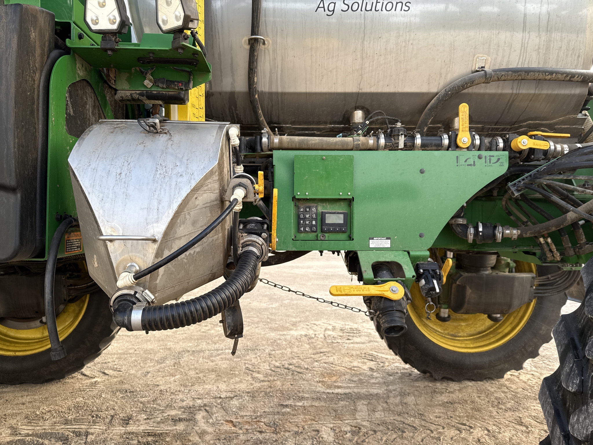 2022 John Deere 612R Image 10