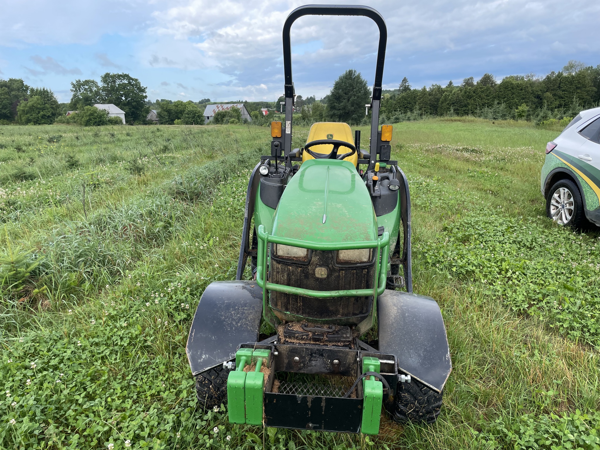 2021 John Deere 2025R Image 15