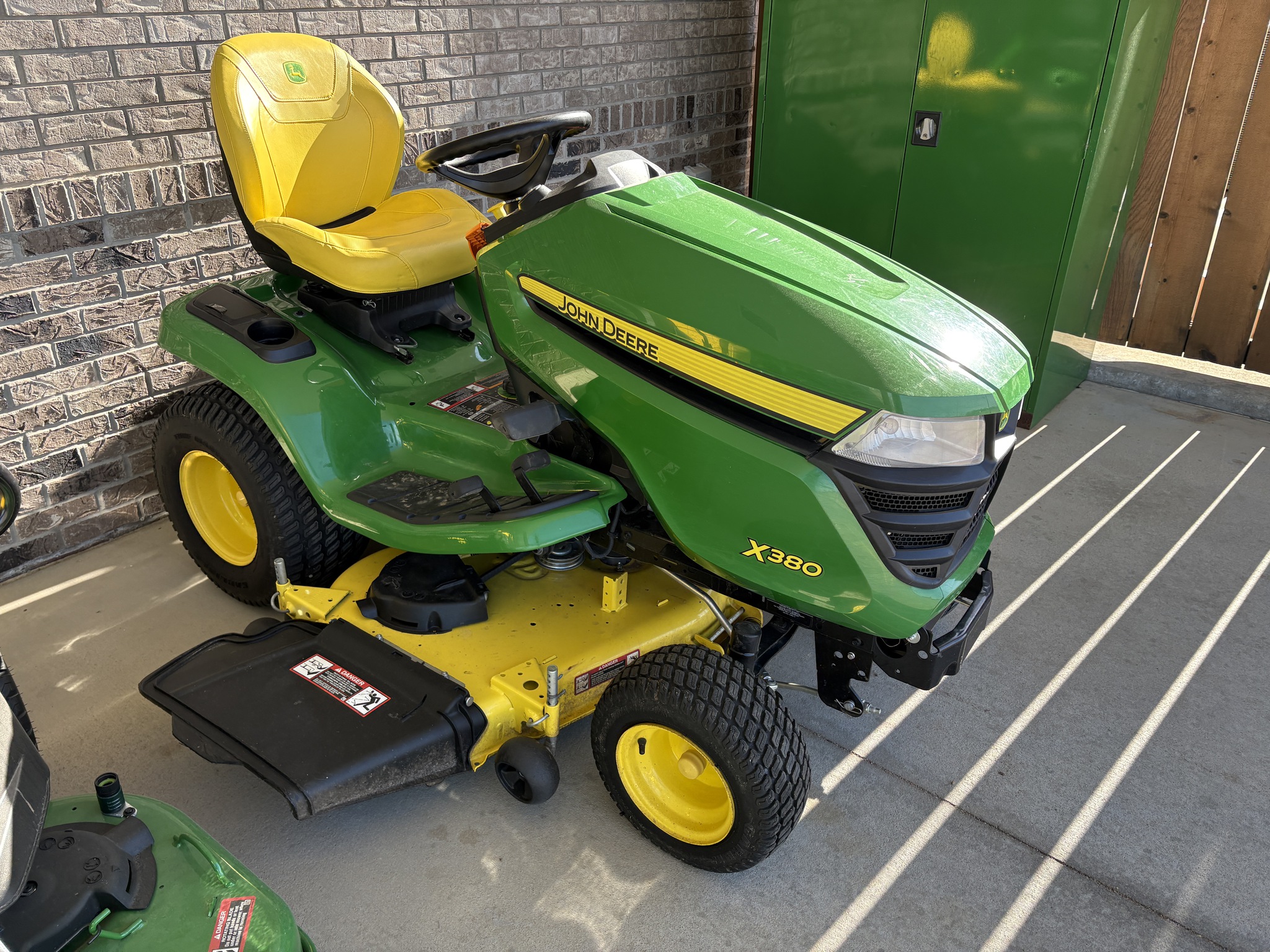 2022 John Deere X380 Image 1