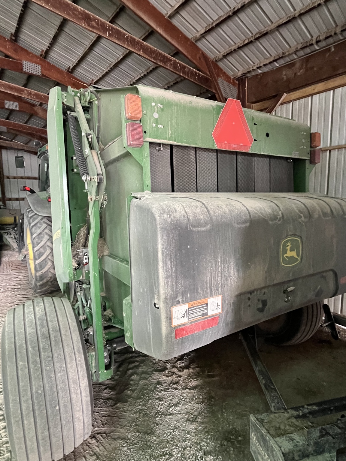 2019 John Deere 560M Image 5