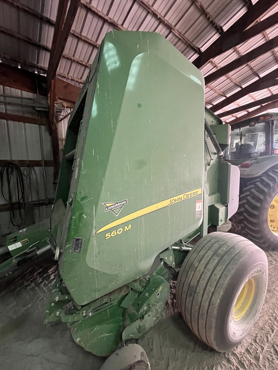 2019 John Deere 560M Image 4
