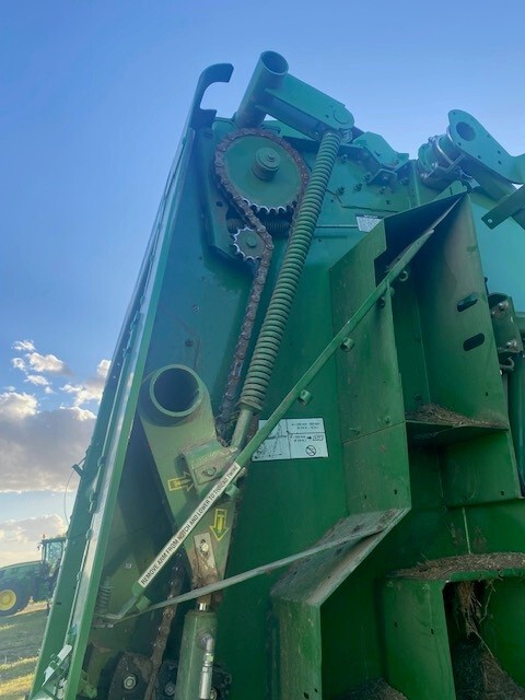 2019 John Deere 560M Image 2