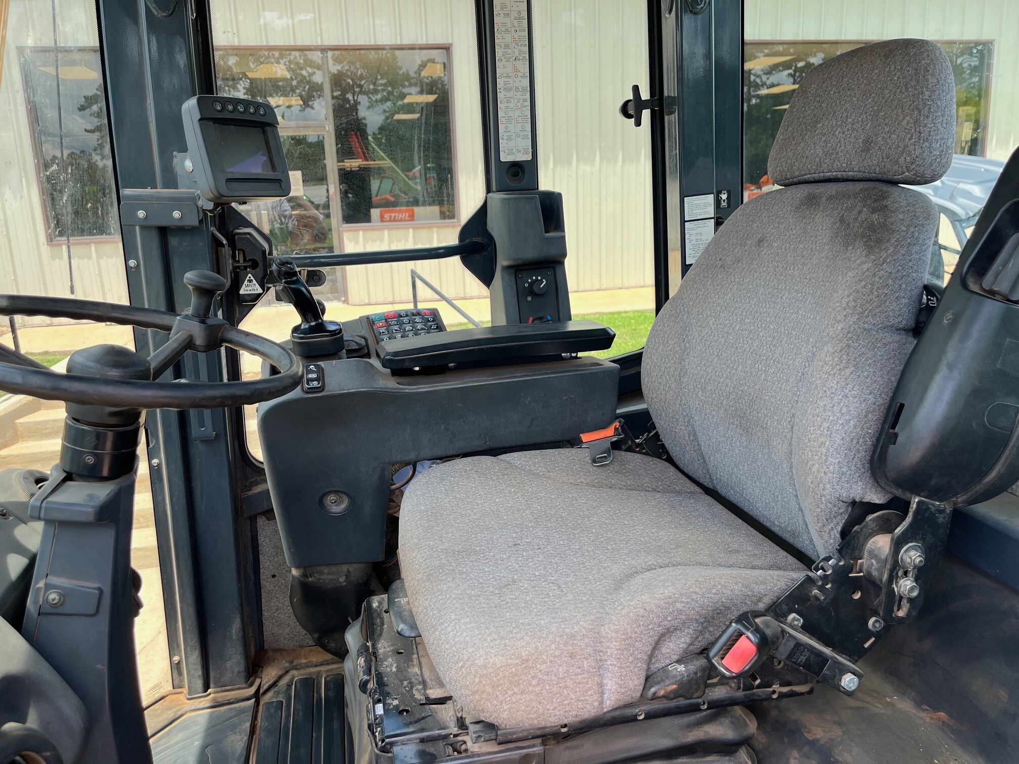 2016 John Deere 544K Image 7