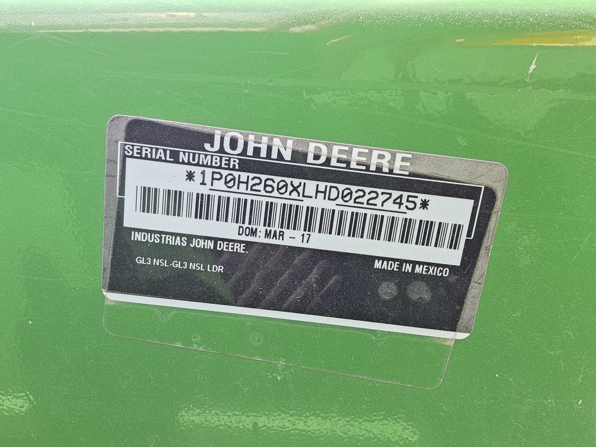 2016 John Deere 6135E Image 18