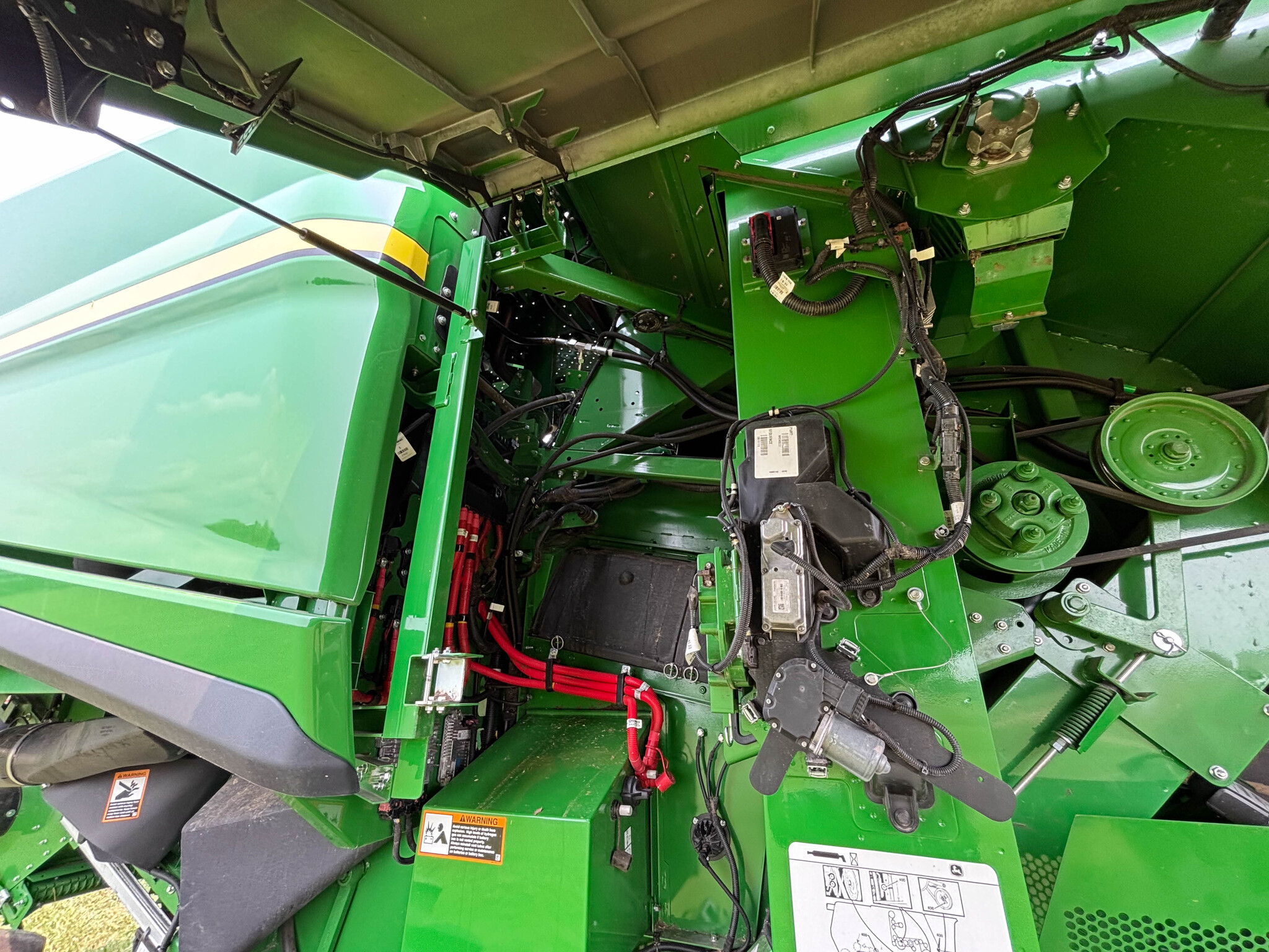 Used -- John Deere S7 700 Combines at Koenig Equipment in Anna, OH - PhotoXL16