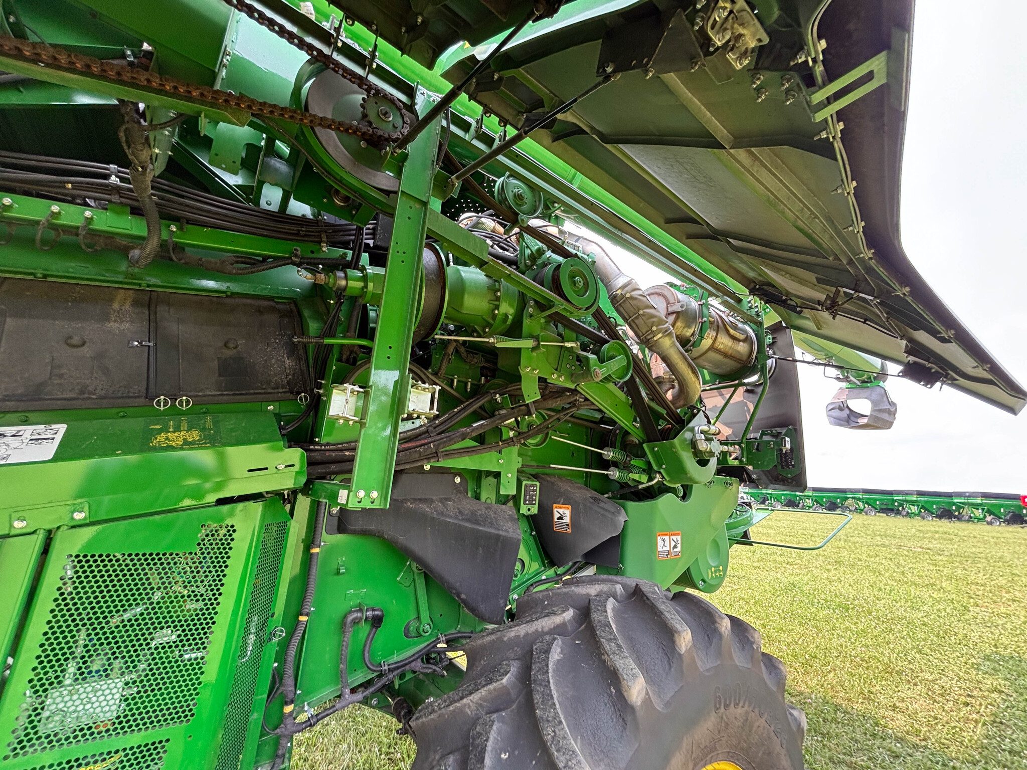 Used -- John Deere S7 700 Combines at Koenig Equipment in Anna, OH - PhotoXL25