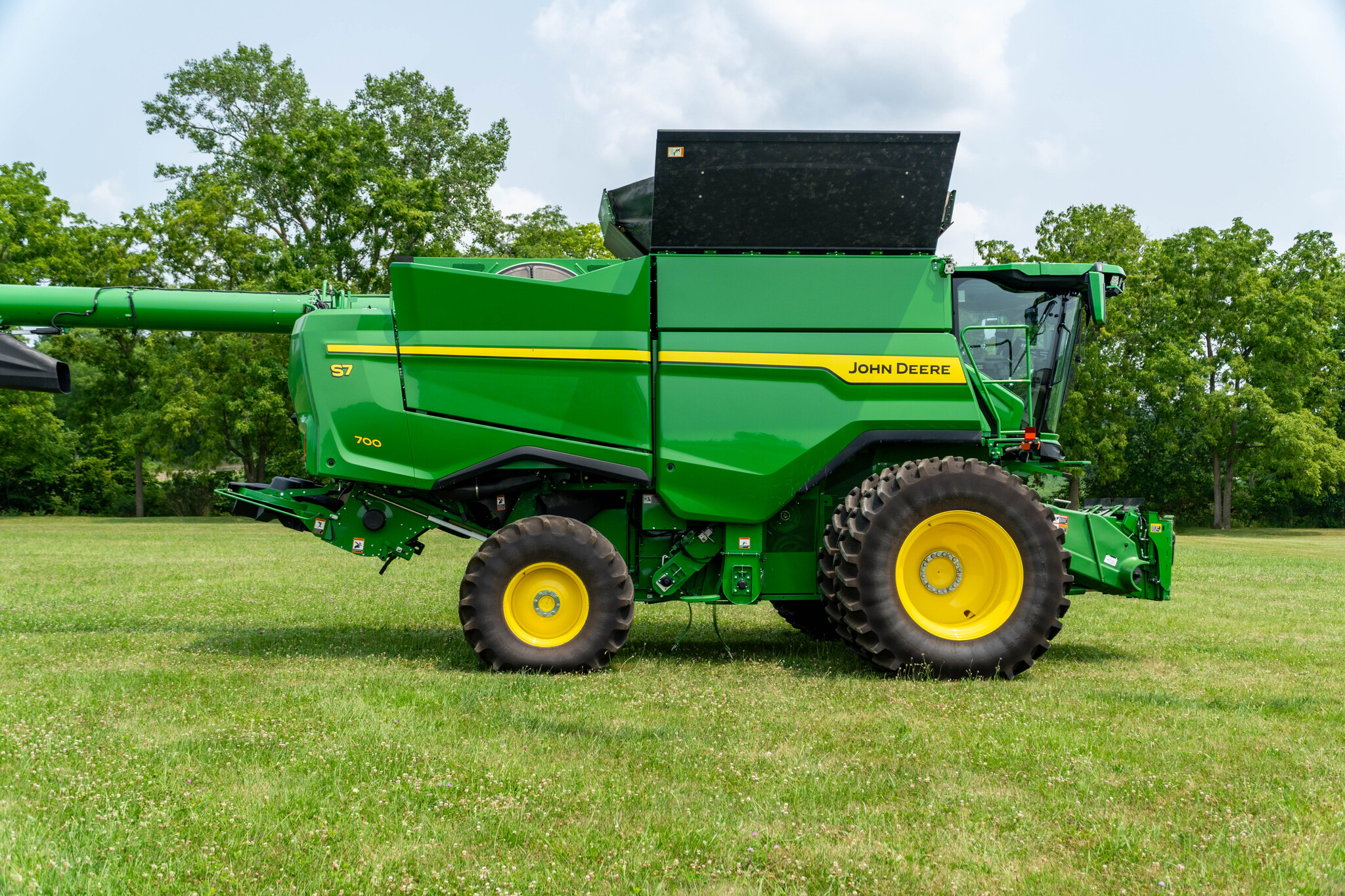 Used -- John Deere S7 700 Combines at Koenig Equipment in Anna, OH - PhotoXL5