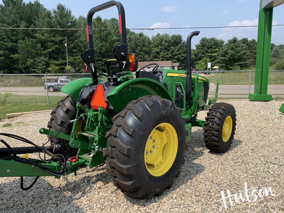 Photo of 2024 John Deere 5067E
