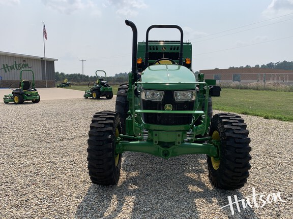 Photo of 2024 John Deere 5067E