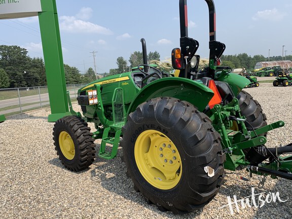 Photo of 2024 John Deere 5067E
