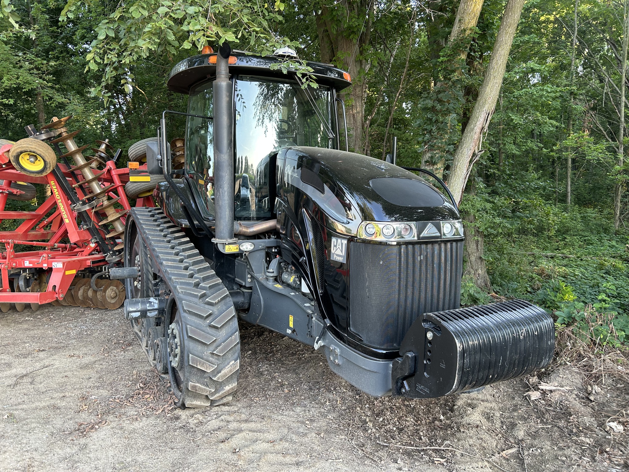 2009 Challenger MT765C Image 29
