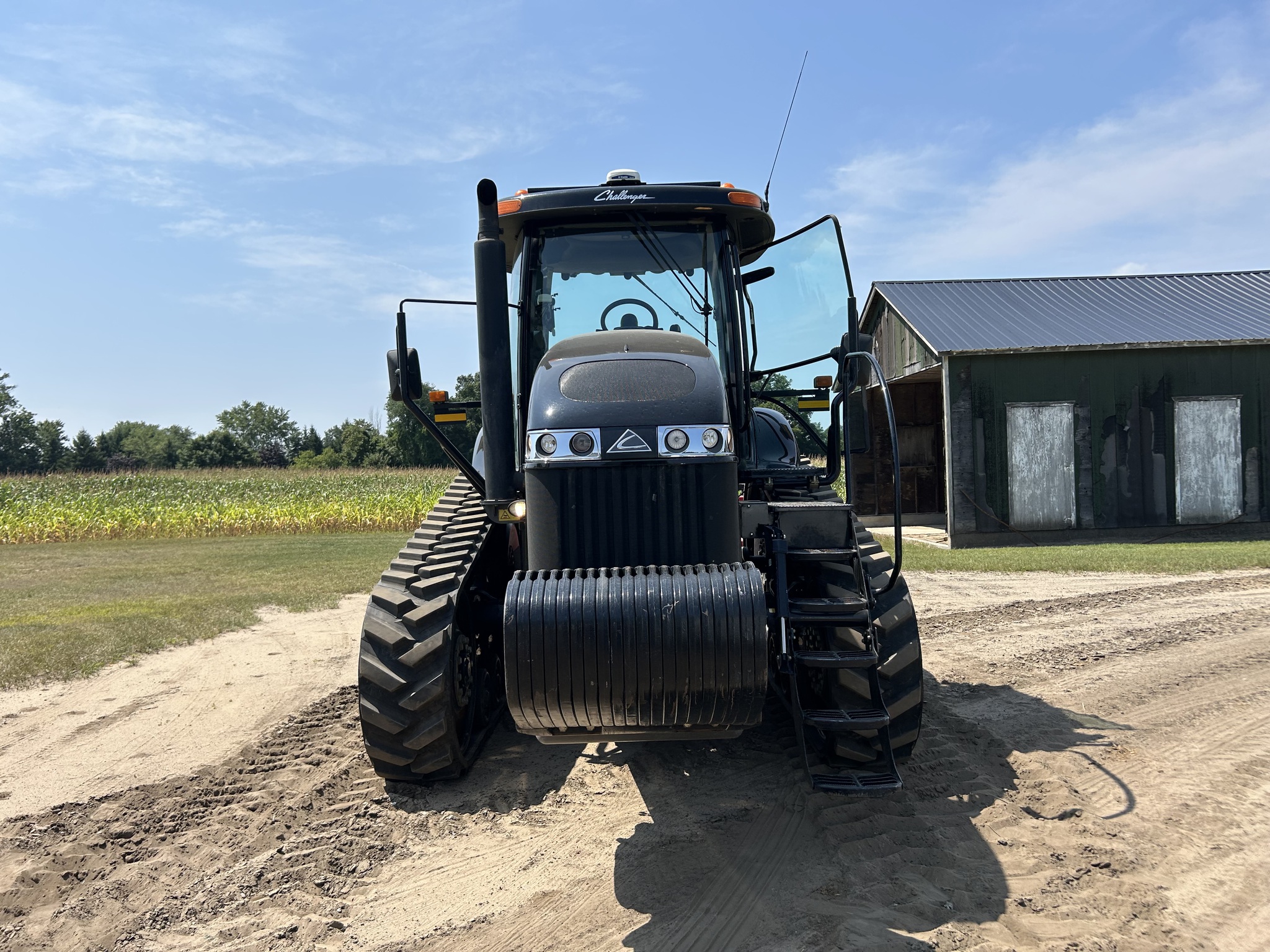 2009 Challenger MT765C Image 6
