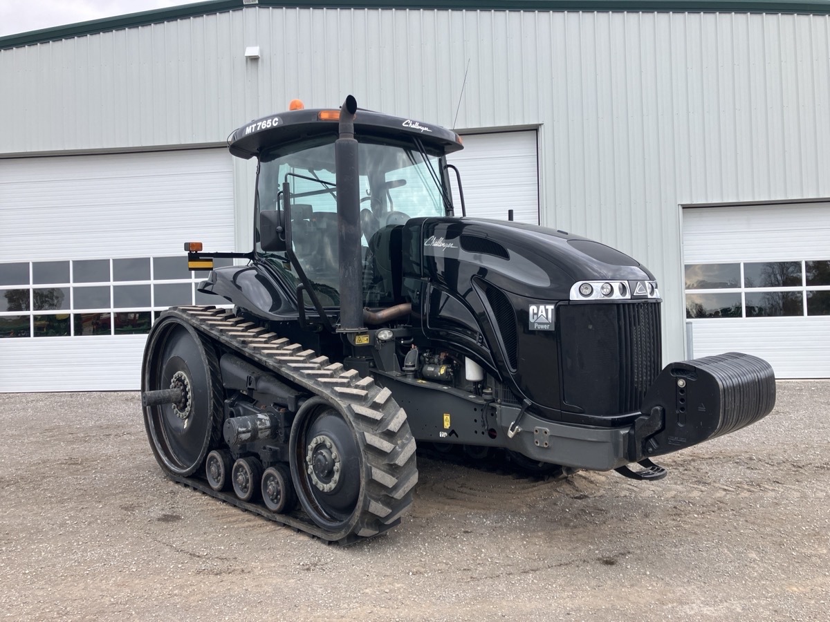 2009 Challenger MT765C Image 3