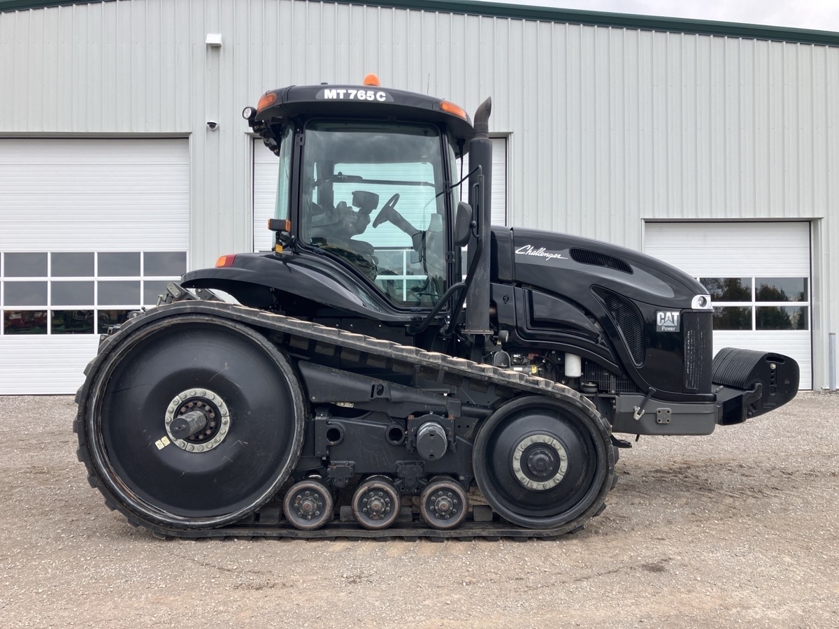 2009 Challenger MT765C Image 1