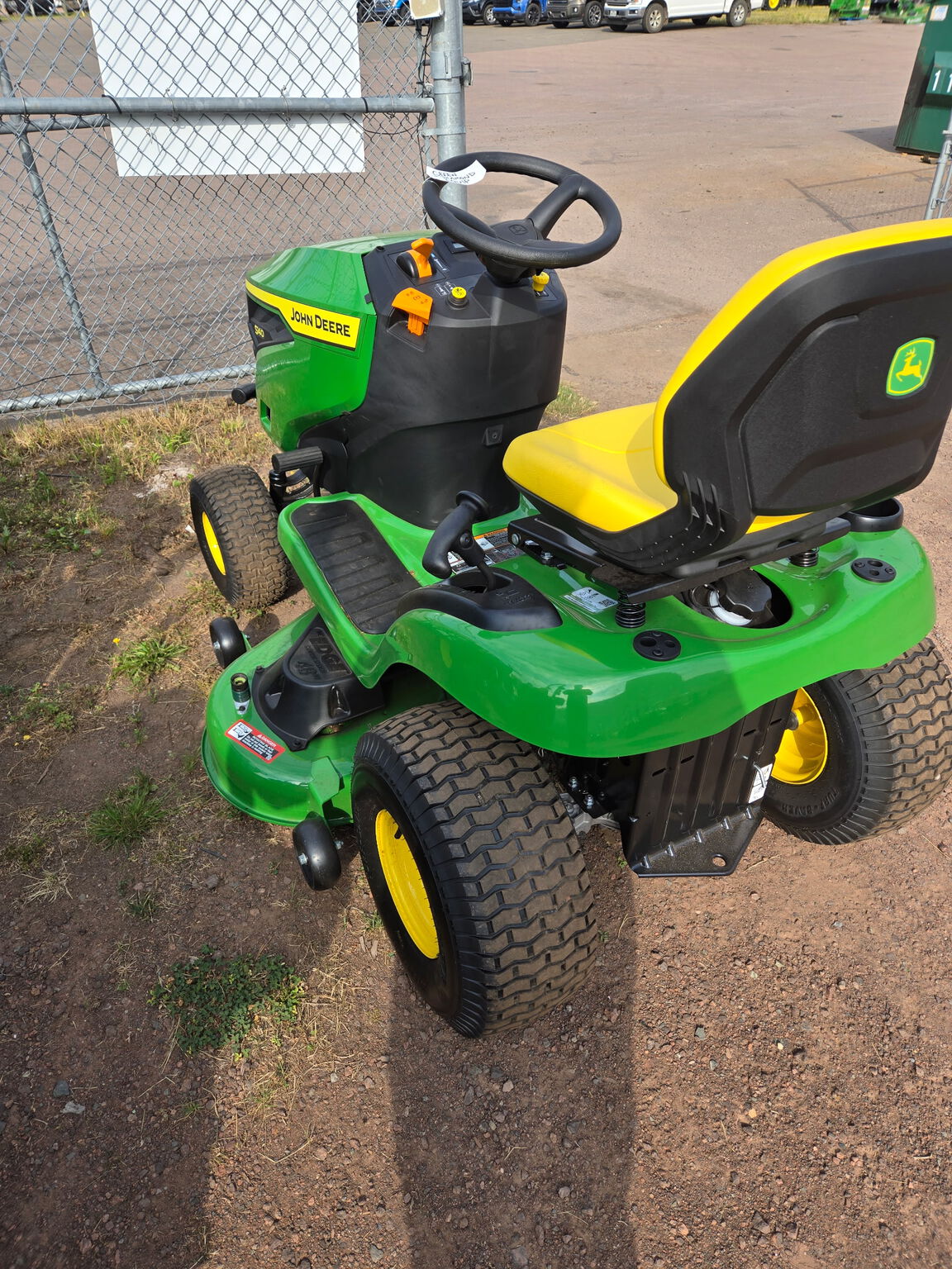 2025 John Deere S140 Image 2