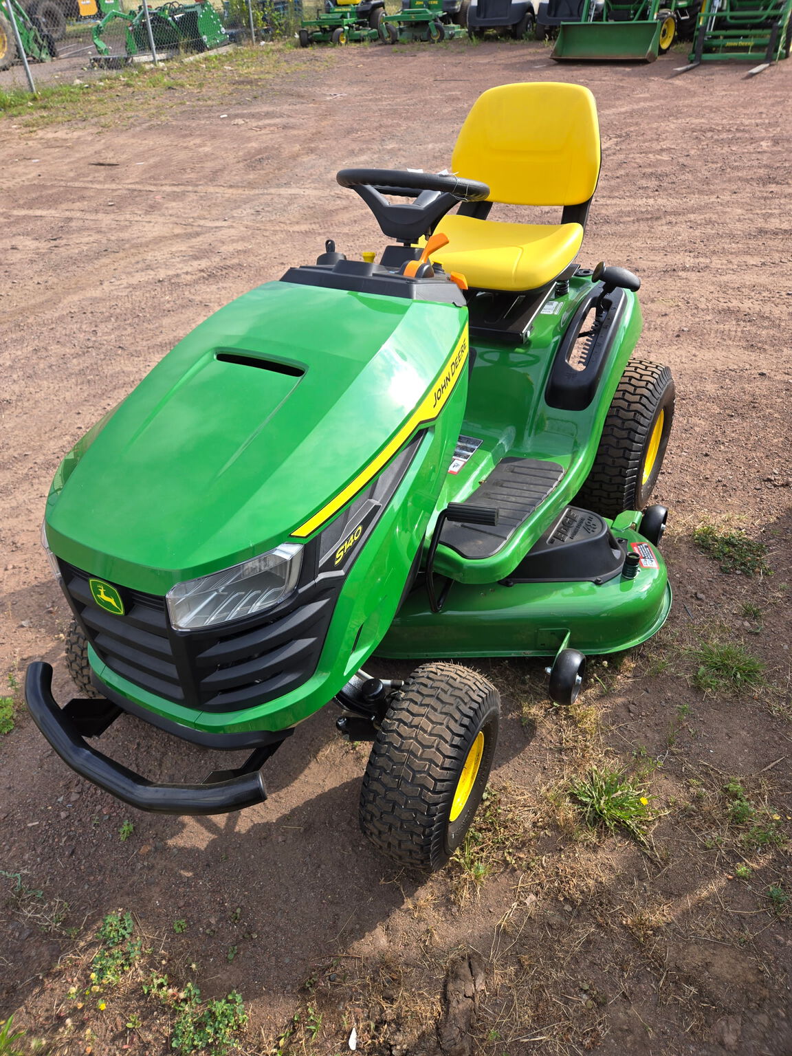 2025 John Deere S140 Image 1
