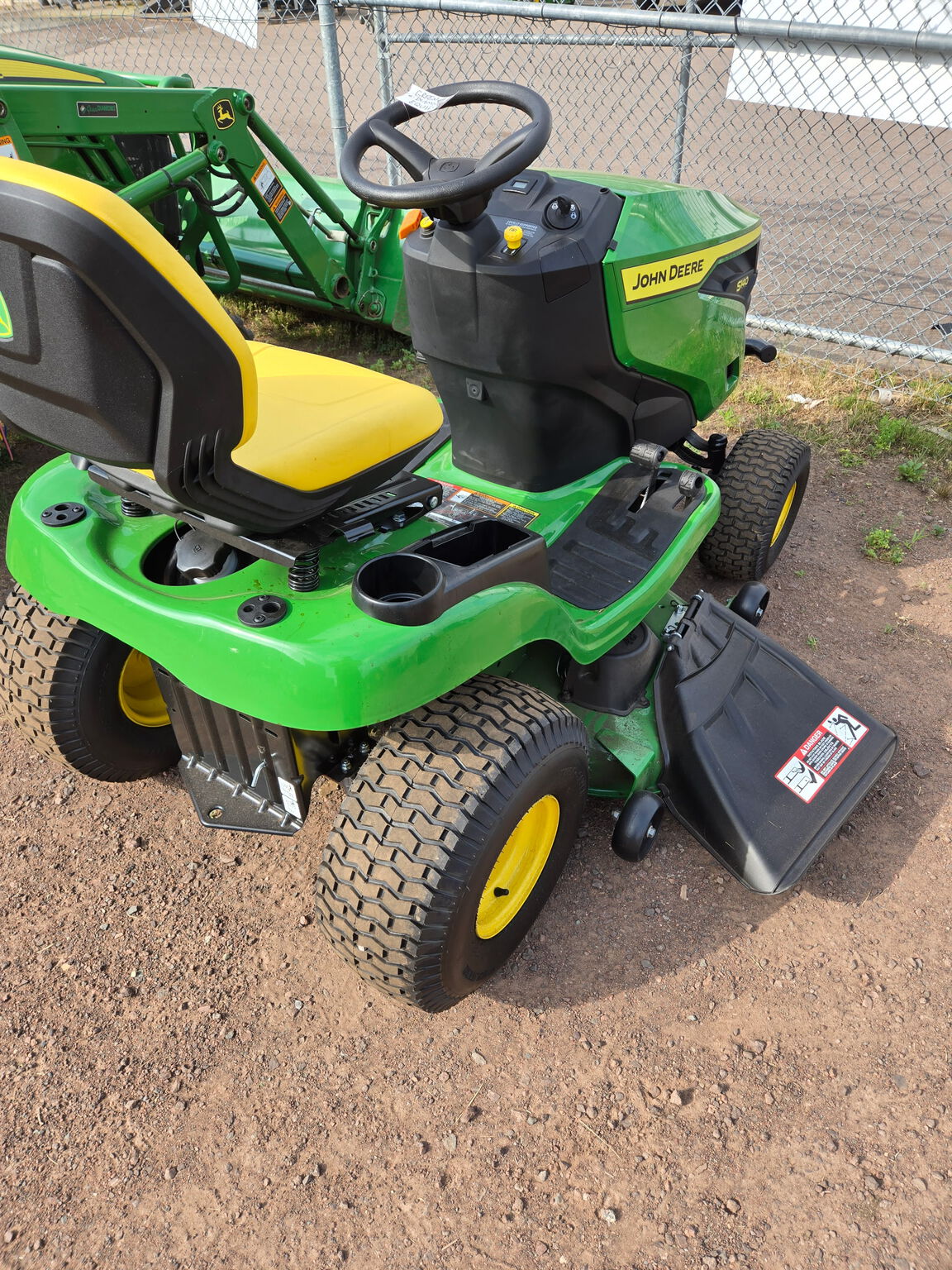 2025 John Deere S140 Image 3