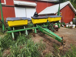 Planter For Sale 1997 John Deere 1750 