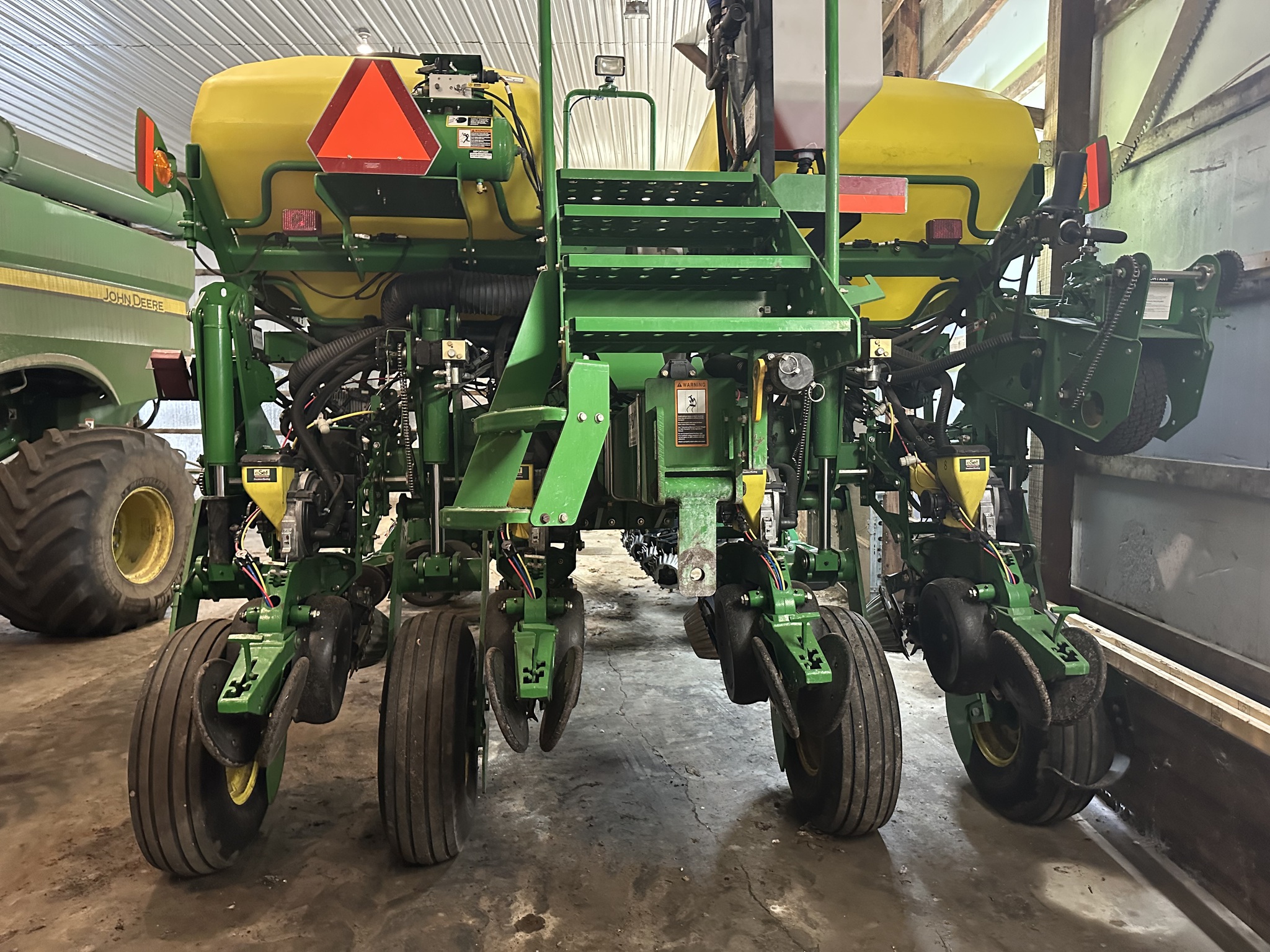 2013 John Deere 1770NT CCS Image 3