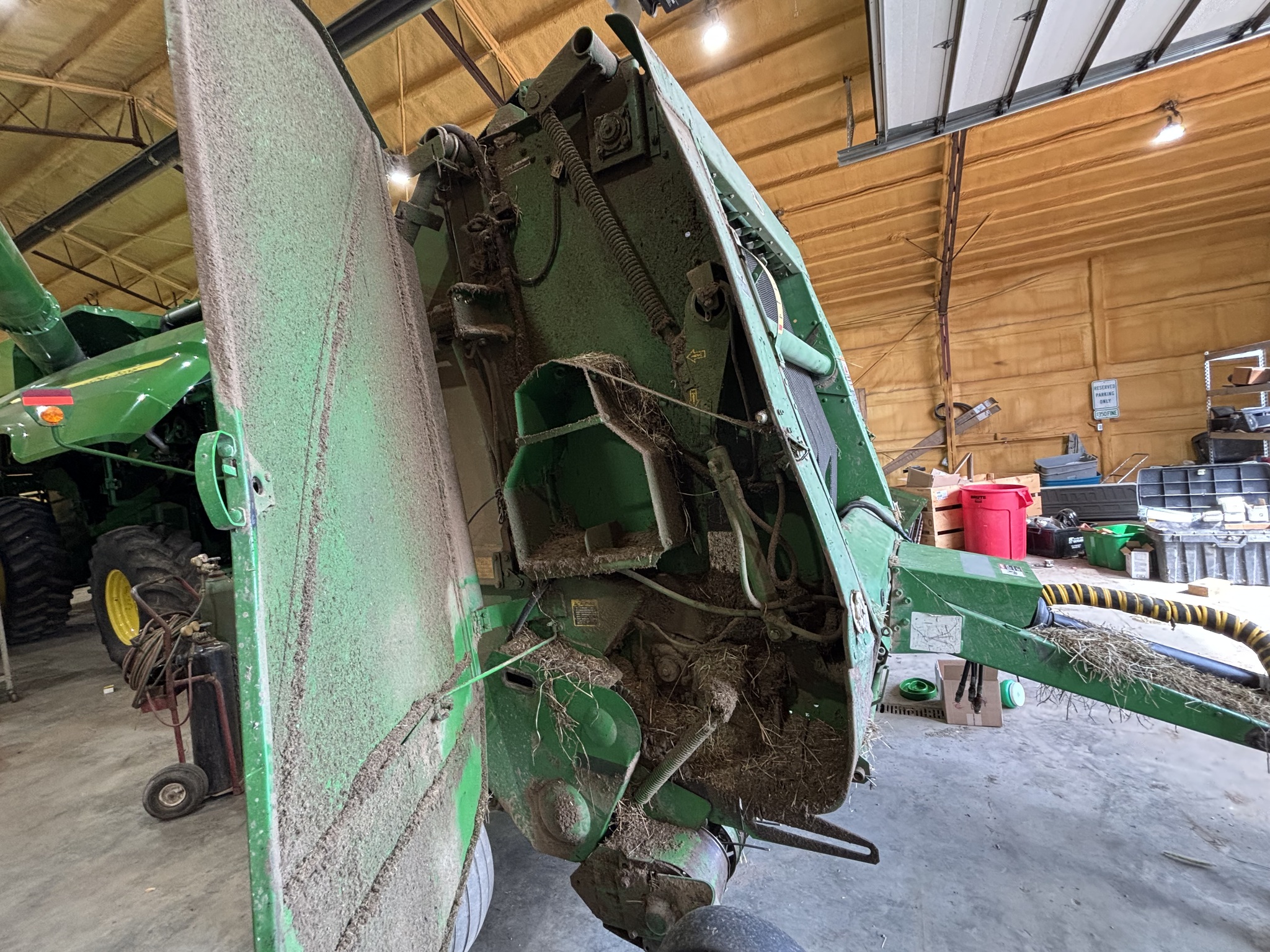  2005 John Deere 567 at Heritage Tractor in Galesburg, IL
