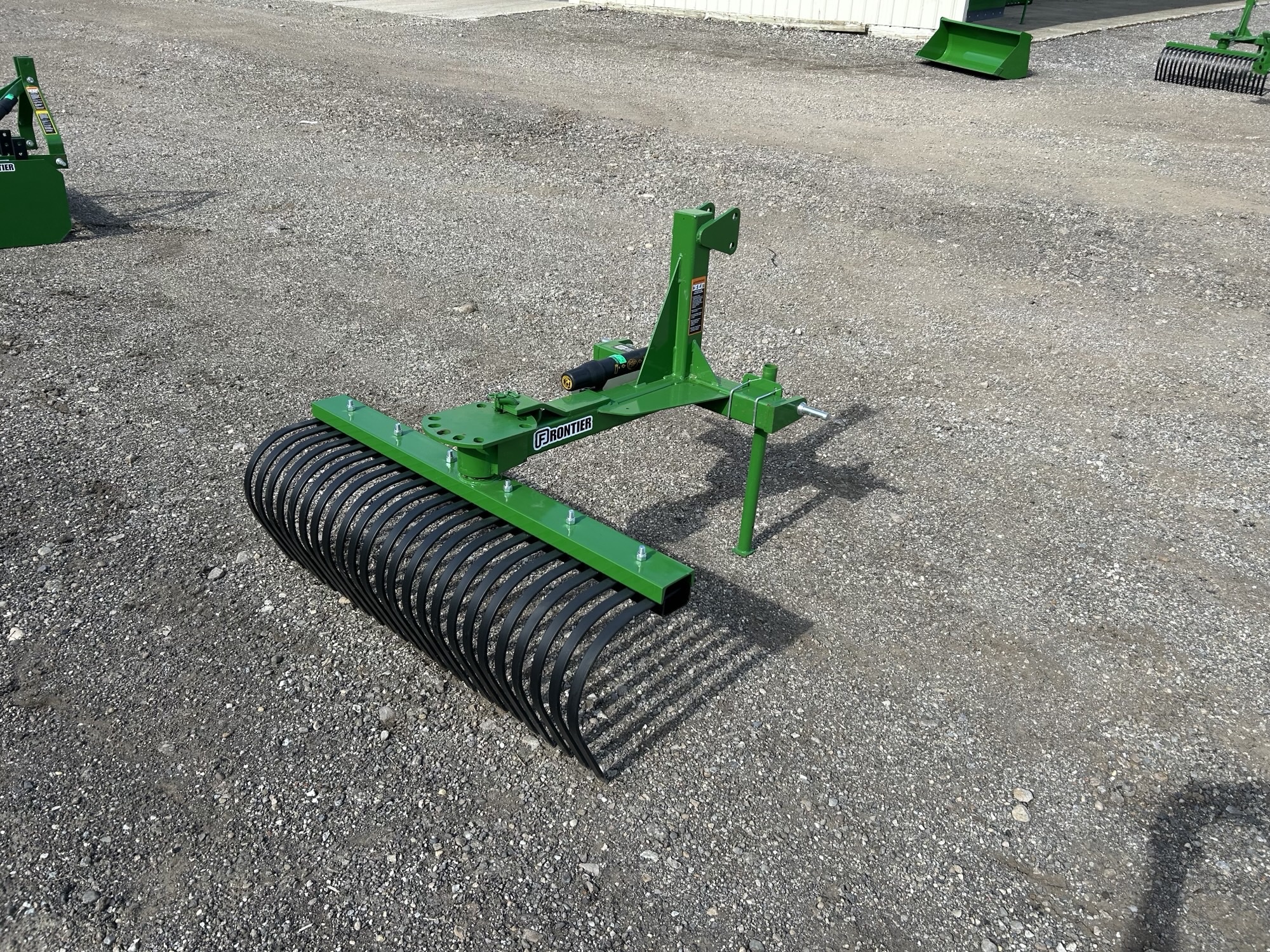 2025 Frontier LR5048L Image 4
