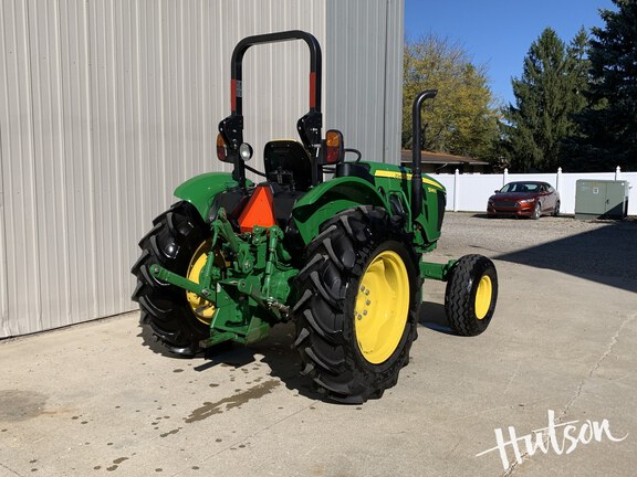 Photo of 2022 John Deere 5045E