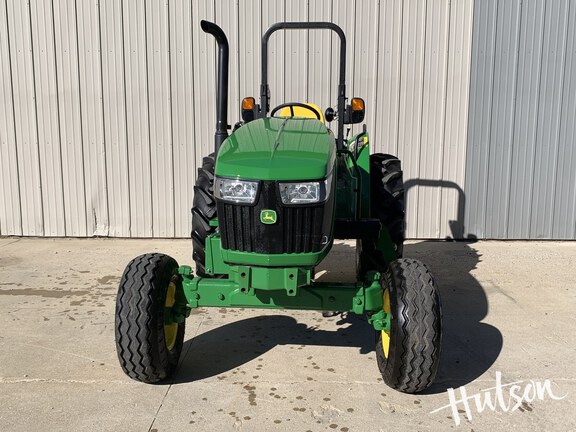 Photo of 2022 John Deere 5045E