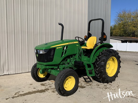 Photo of 2022 John Deere 5045E