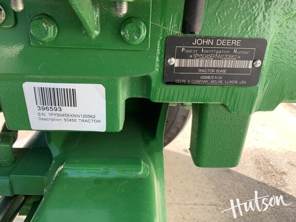 Photo of 2022 John Deere 5045E
