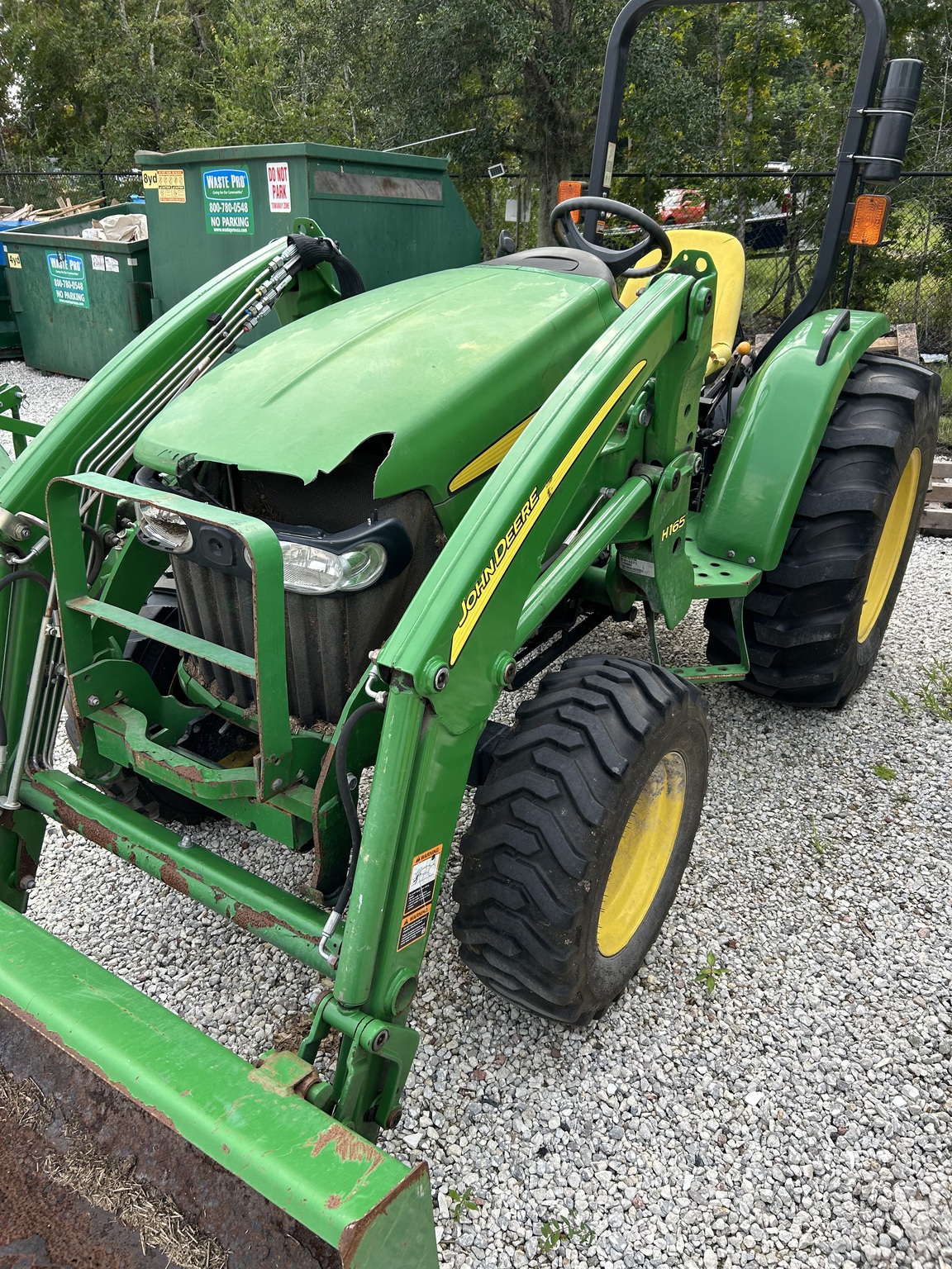 2016 John Deere 4105 Image 6