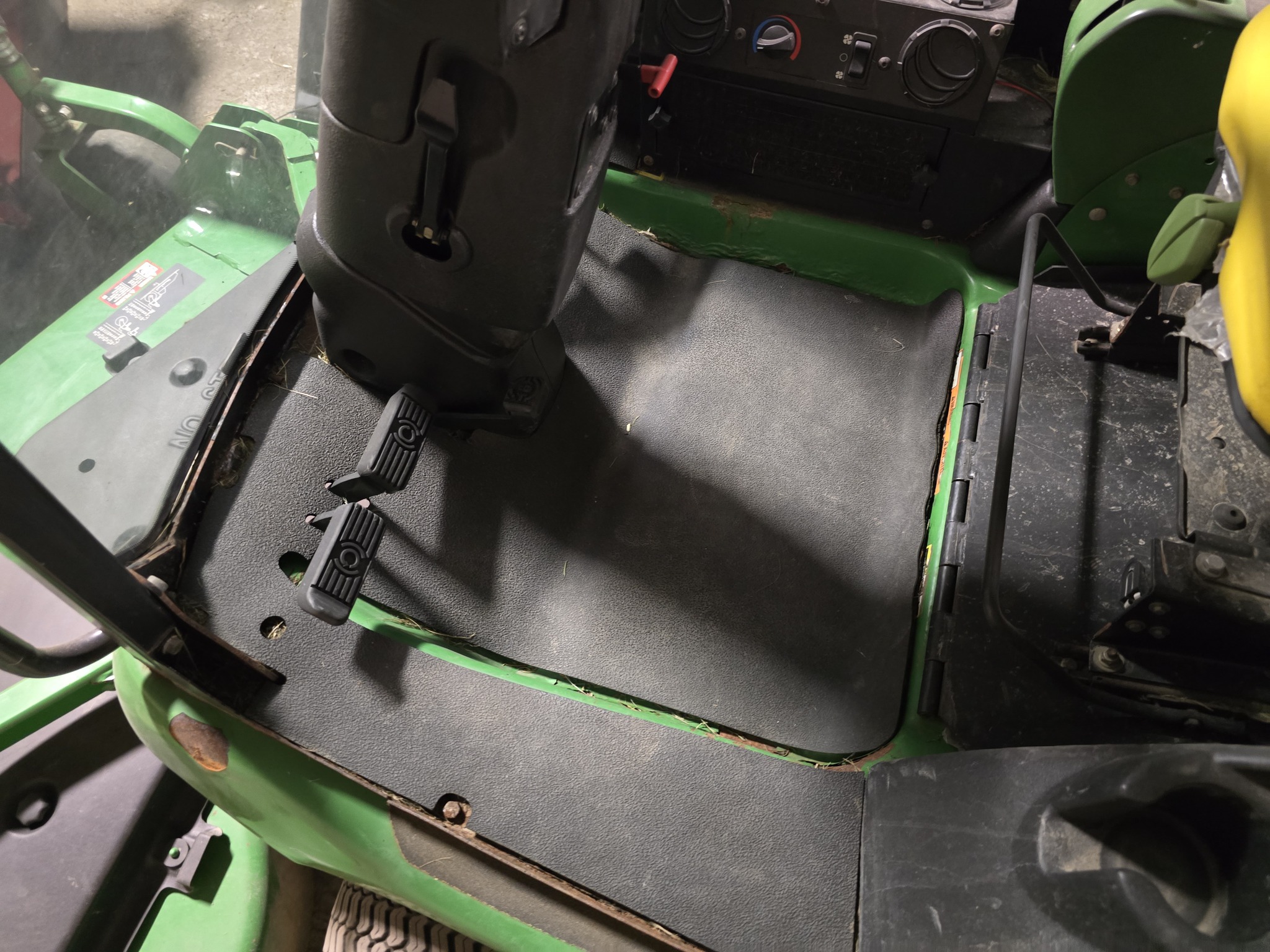 2008 John Deere 1435 Image 21