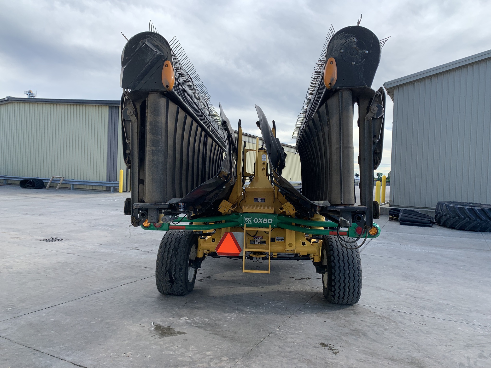 2021 Oxbo 2340 Image 4